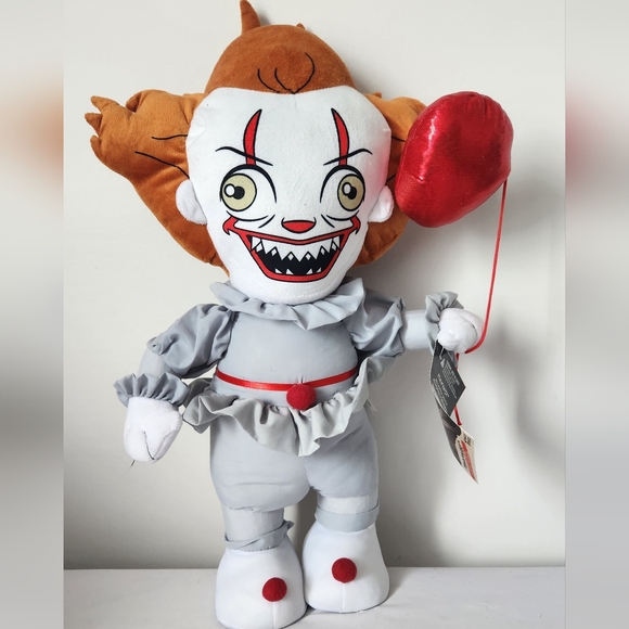 26" Pennywise Halloween Door Greeter - Picture 1 of 5